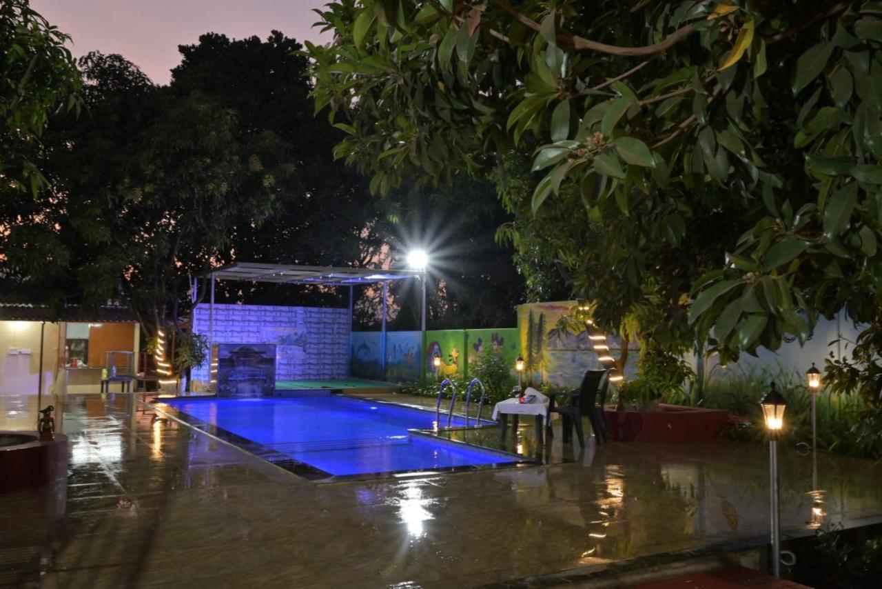 Mauli Villa ネラル エクステリア 写真